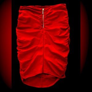 NWT Guess Women's Brisa Shirred Skirt Red Size Small